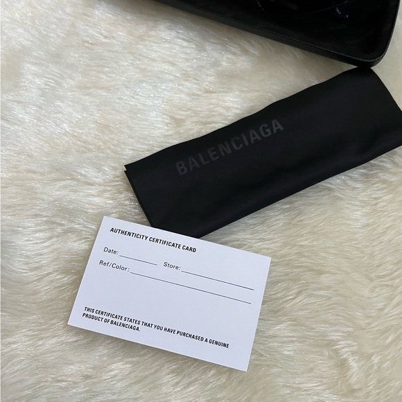 BALENCIAGA Cat-eye frame Sunglasses Navy Blue - Picture 13 of 13